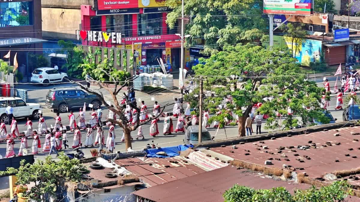 कुड़मी को एसटी का दर्जा देने की मांग का विरोध,आदिवासियों ने हुंकार महारैली निकालकर दिखाई ताकत