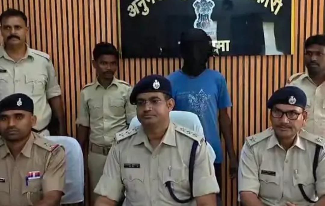 गोड्‌डा : दामाद ने सास की गला रेतकर की हत्या,पत्नी के छोड़कर चले जाने से था नाराज