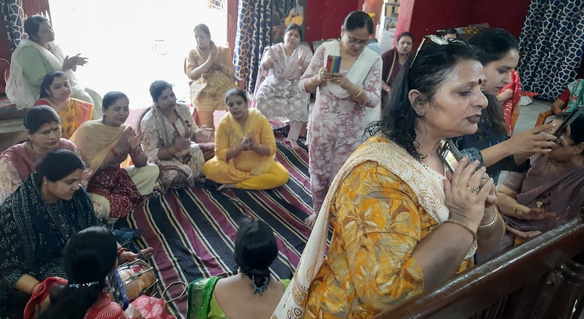 बांके बिहारी राधा रानी किला मंदिर में धार्मिक कार्यक्रम का आयोजन