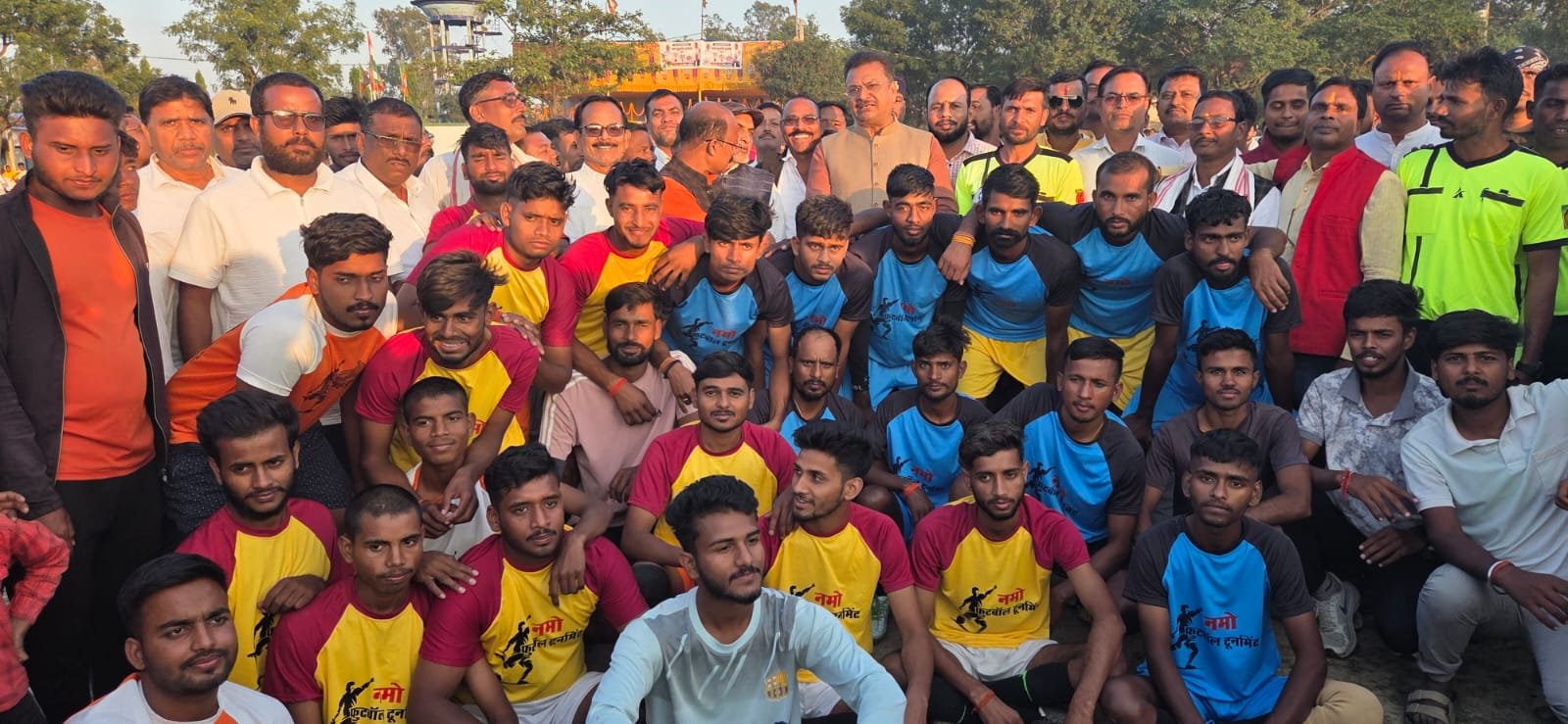 चौपारण में नमो फुटबॉल टूर्नामेंट समपन्न,प्रजाबाद बना विजेता