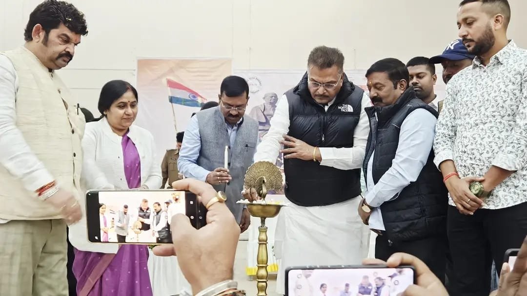 माई भारत द्वारा आयोजित पद यात्रा में शामिल हुए सांसद और विधायक