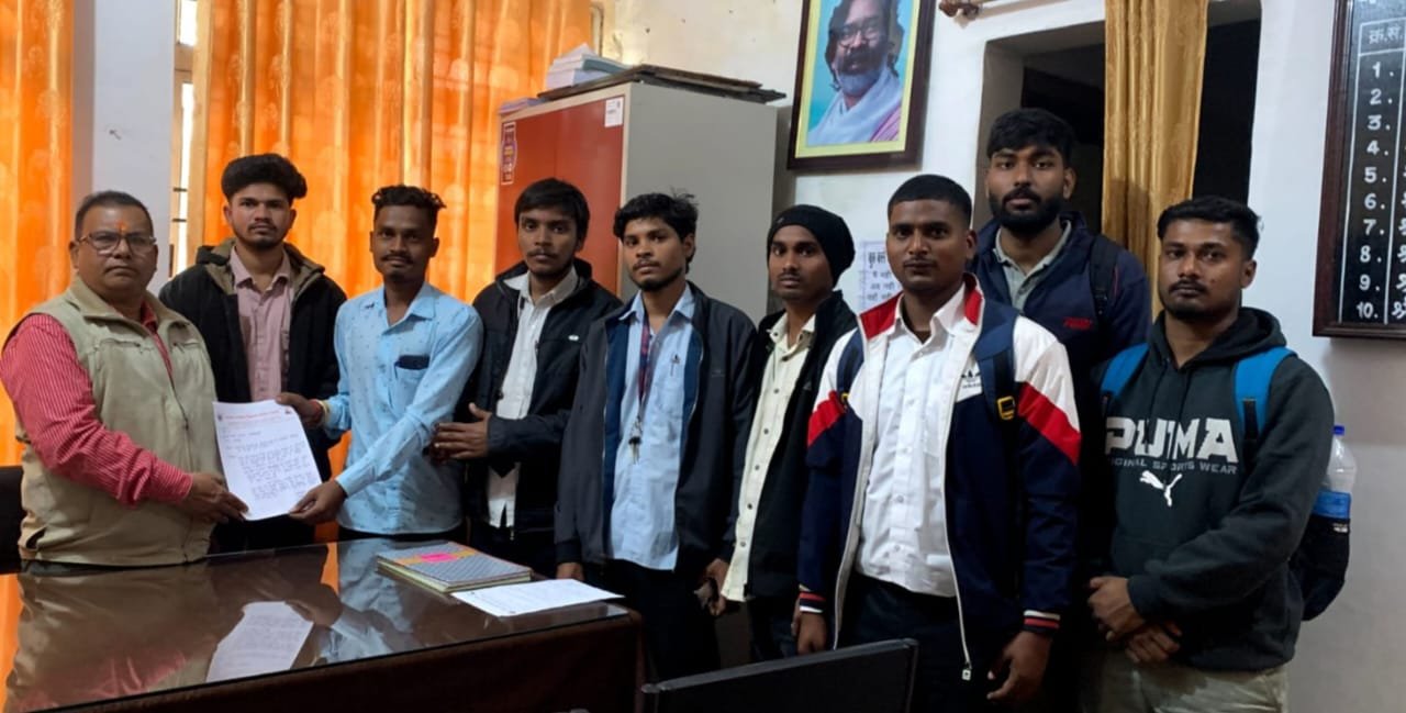 ओबीसी छात्रों की छात्रवृत्ति में देरी, विद्यार्थी परिषद ने जिला कल्याण पदाधिकारी से की मुलाकात