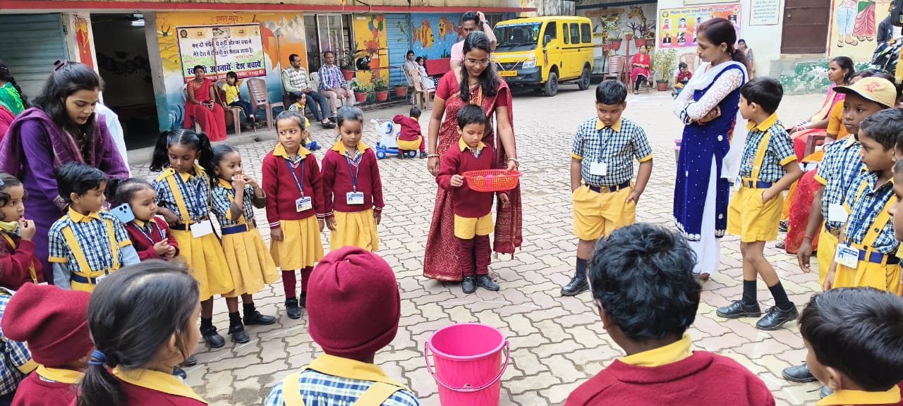 रामप्रसाद चंद्रभान सरस्वती शिशु विद्या मंदिर में आयोजित हुई विविध विषयों की विशिष्ट कक्षाएँ