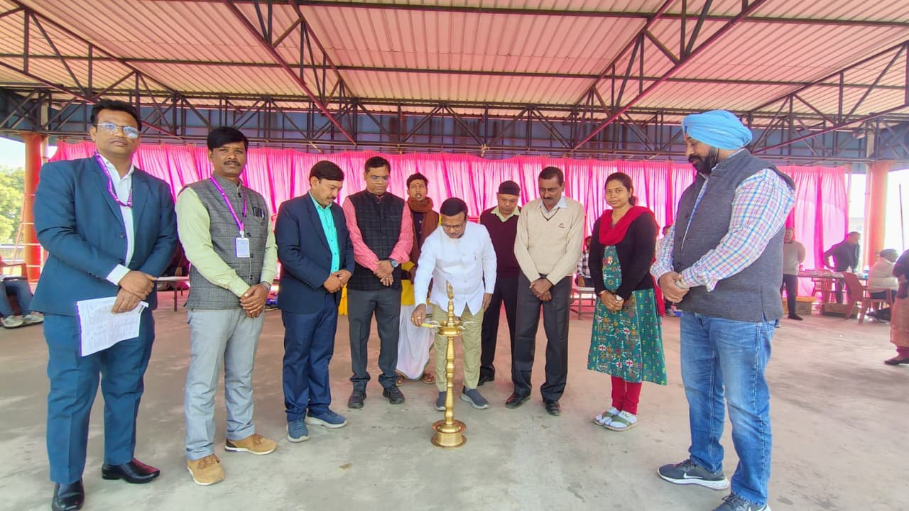 भारतीय रेड क्रॉस सोसाइटी द्वारा रक्तदान शिविर का आयोजन