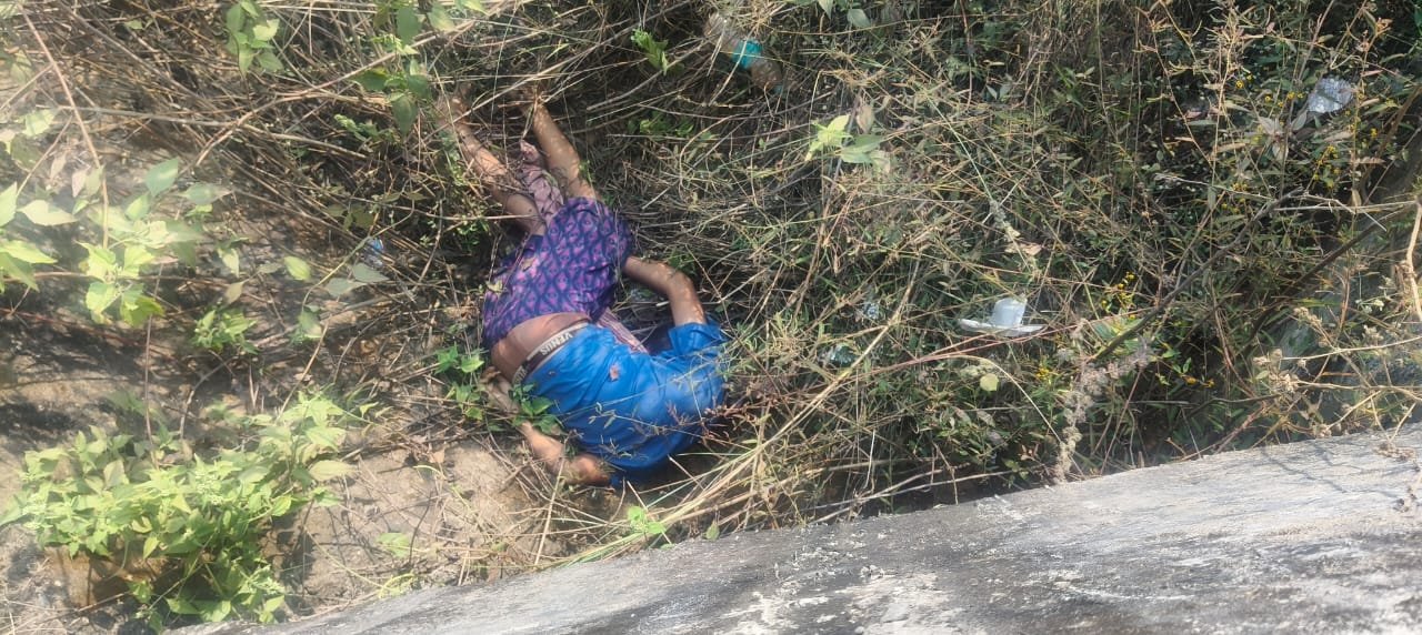 पतरातू थाना क्षेत्र के शाहीटांड़ में मिला एक व्यक्ति का शव