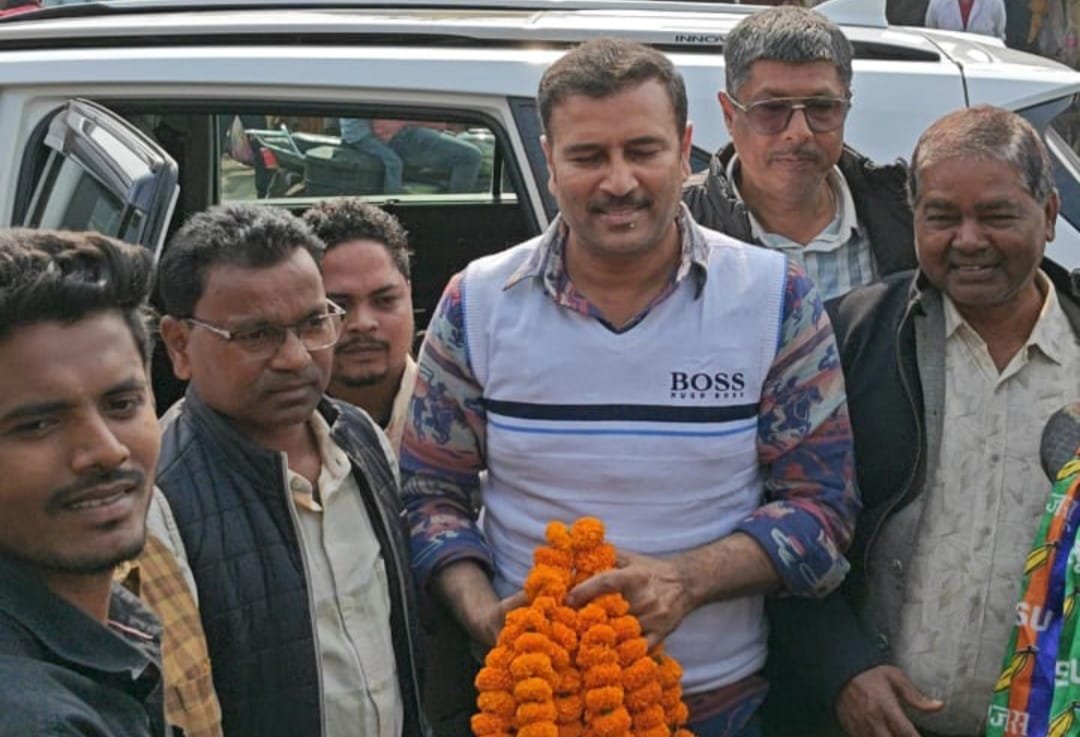 गोला में आजसू नेताओं का हुआ भव्य स्वागत