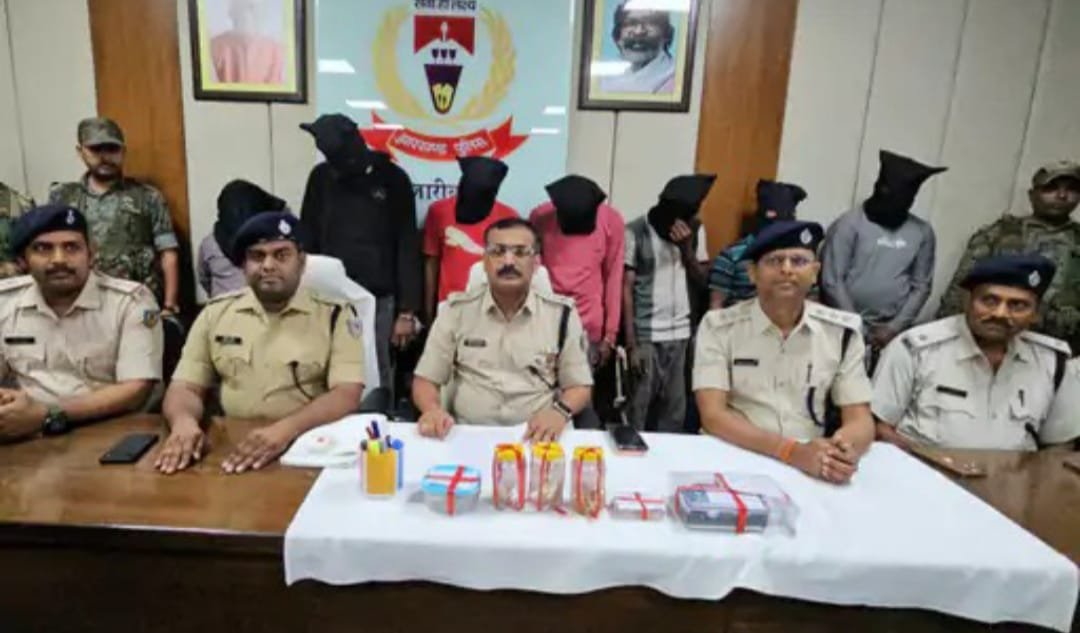 डेढ़ करोड़ की सोना चोरी का खुलासा, सात गिरफ्तार