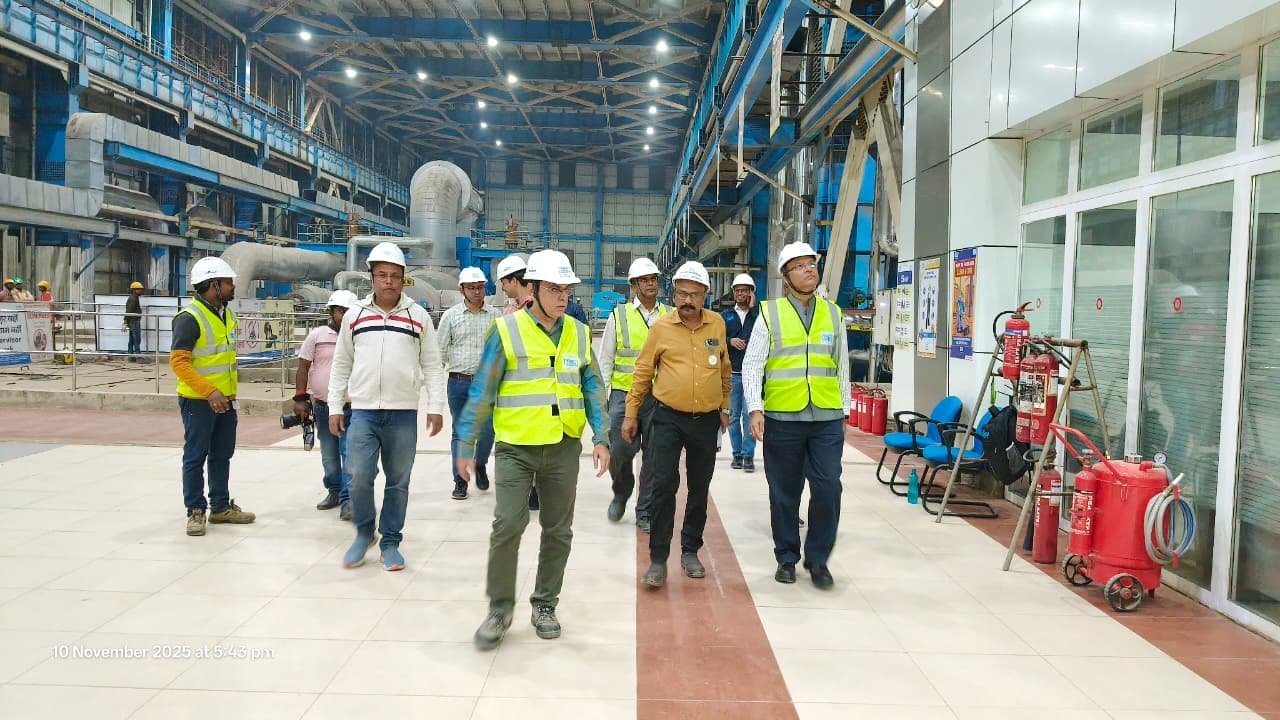 पूर्व केंद्रीय मंत्री सह पूर्व सांसद जयंत सिन्हा ने पीवीयूएनएल प्लांट का लिया जायजा