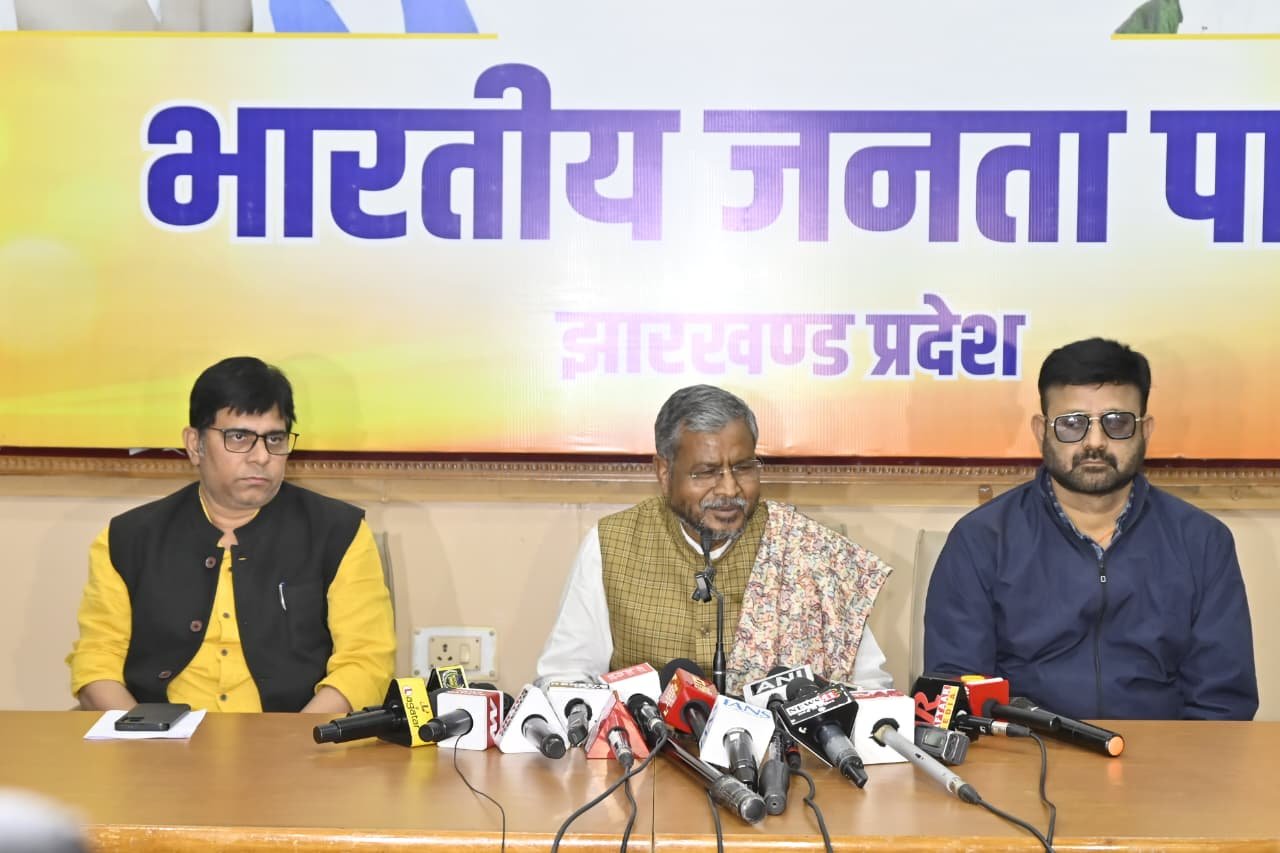 घाटशिला का चुनाव परिणाम चौंकाने वाला होगा,एनडीए उम्मीदवार की बड़ी जीत तय : बाबूलाल मरांडी