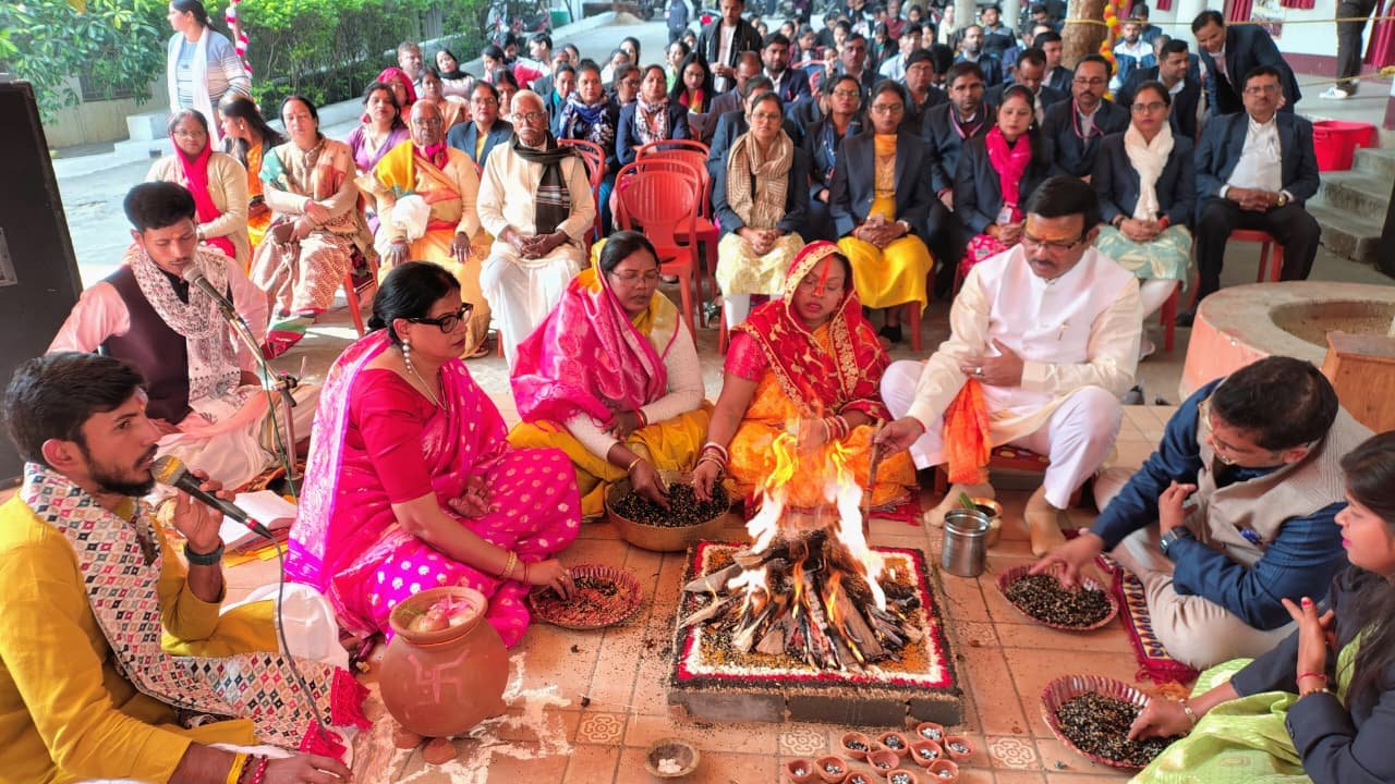 राधा गोविन्द विश्वविद्यालय में तीन दिवसीय पूजन कार्यक्रम का आयोजन