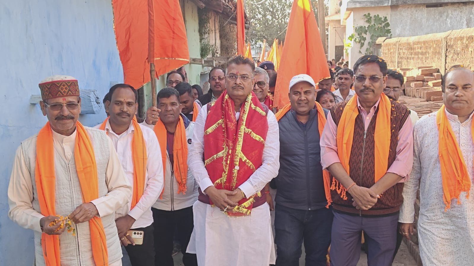 हजारीबाग नगर के हुडहुडू से सांसद तीर्थ दर्शन महाअभियान का अहला जत्था हुआ रवाना