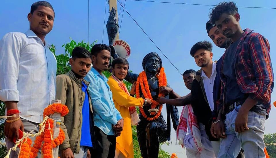 एबीवीपी ने मनाया जनजाति गौरव दिवस:बिरसा मुंडा की 150वीं जयंती