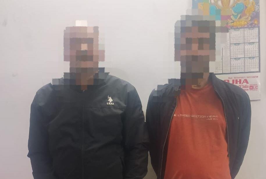 भुरकुंडा पुलिस ने दो वारंटी को भेज जेल