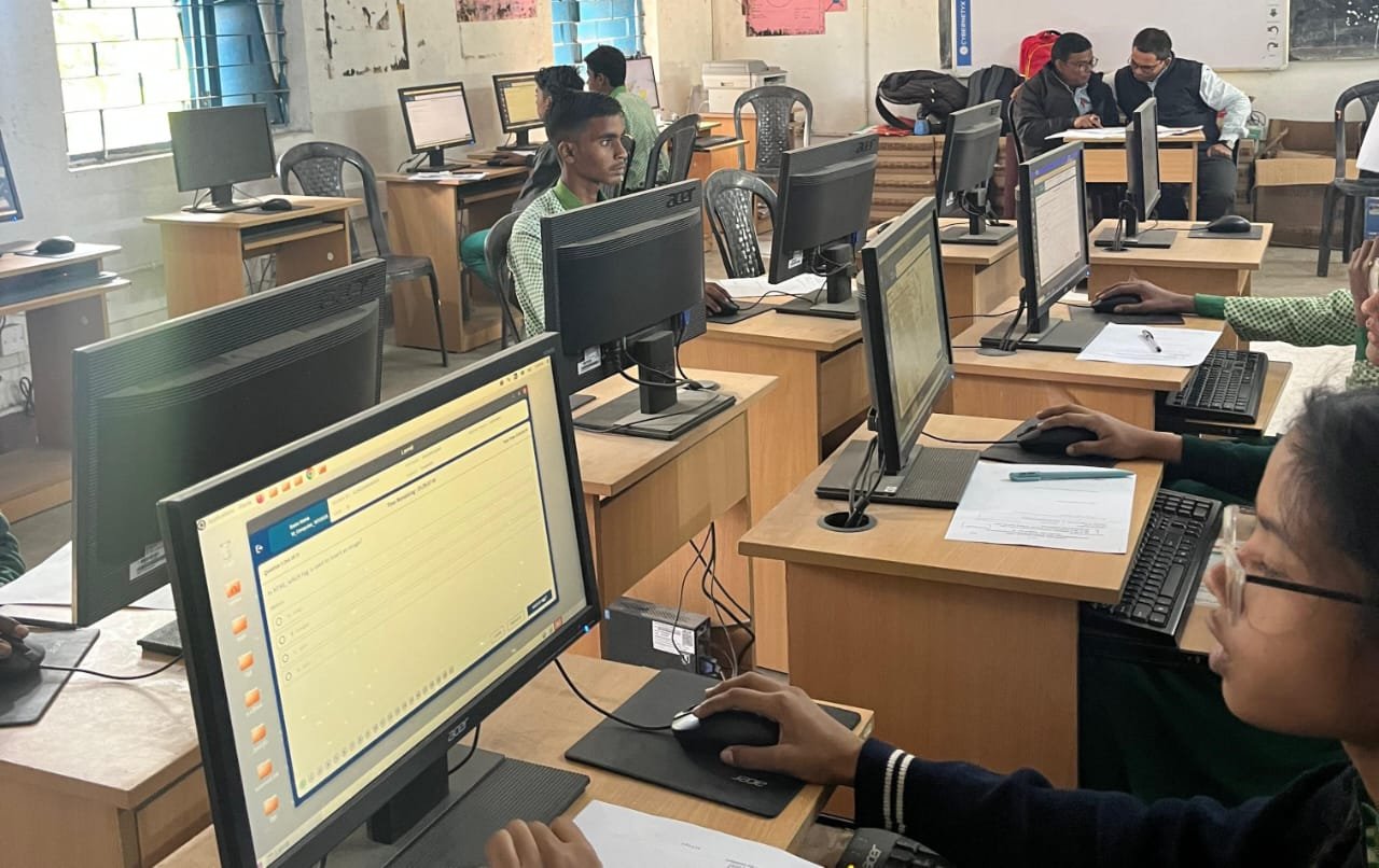 जिला स्तरीय झारखण्ड ई=शिक्षा महोत्सव के तहत ICT चैंपियनशिप का आयोजन