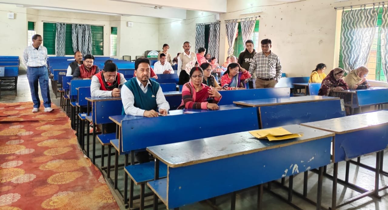 टीचर नीड असेसमेंट परीक्षा सम्पन्न, जिले के 2743 शिक्षक हुए शामिल