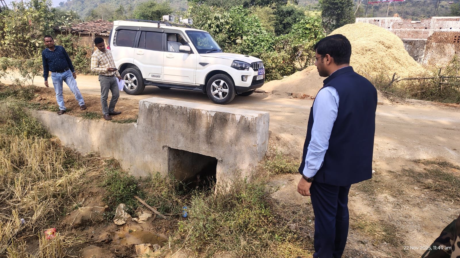 रामगढ़ जिला के पतरातू प्रखंड का दौरा डीडीसी ने किया