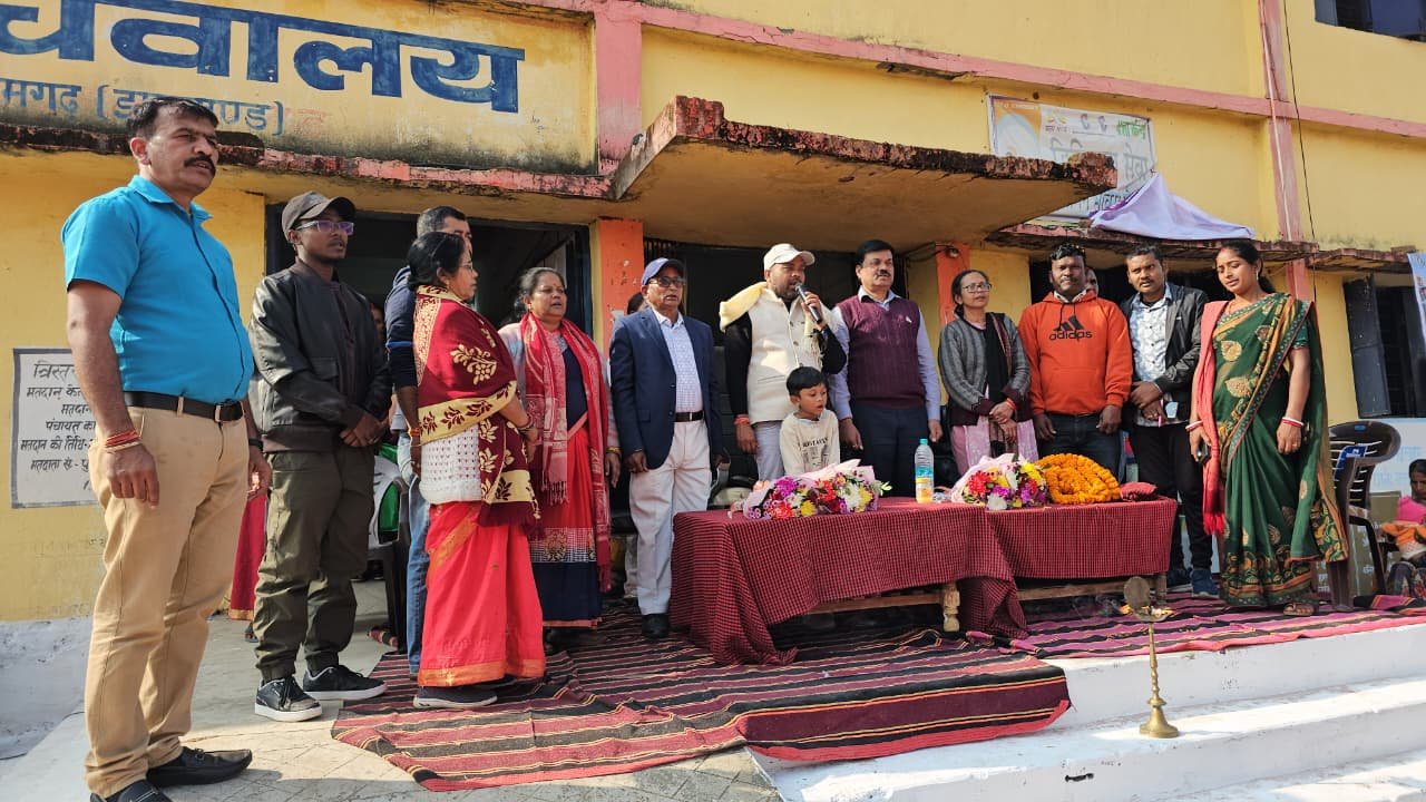 कटिया और पंच मंदिर पंचायत में आपकी योजना आपकी सरकार आपके द्वार कार्यक्रम आयोजित