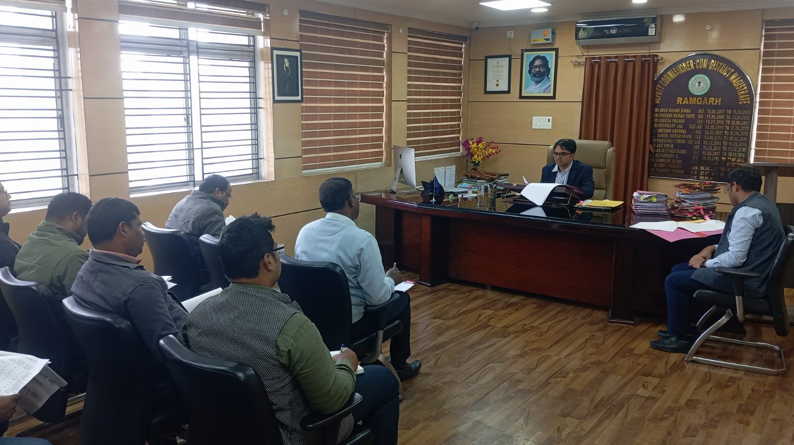 सामाजिक सुरक्षा कोषांग द्वारा किए जा रहे कार्यों की उपायुक्त ने की समीक्षा