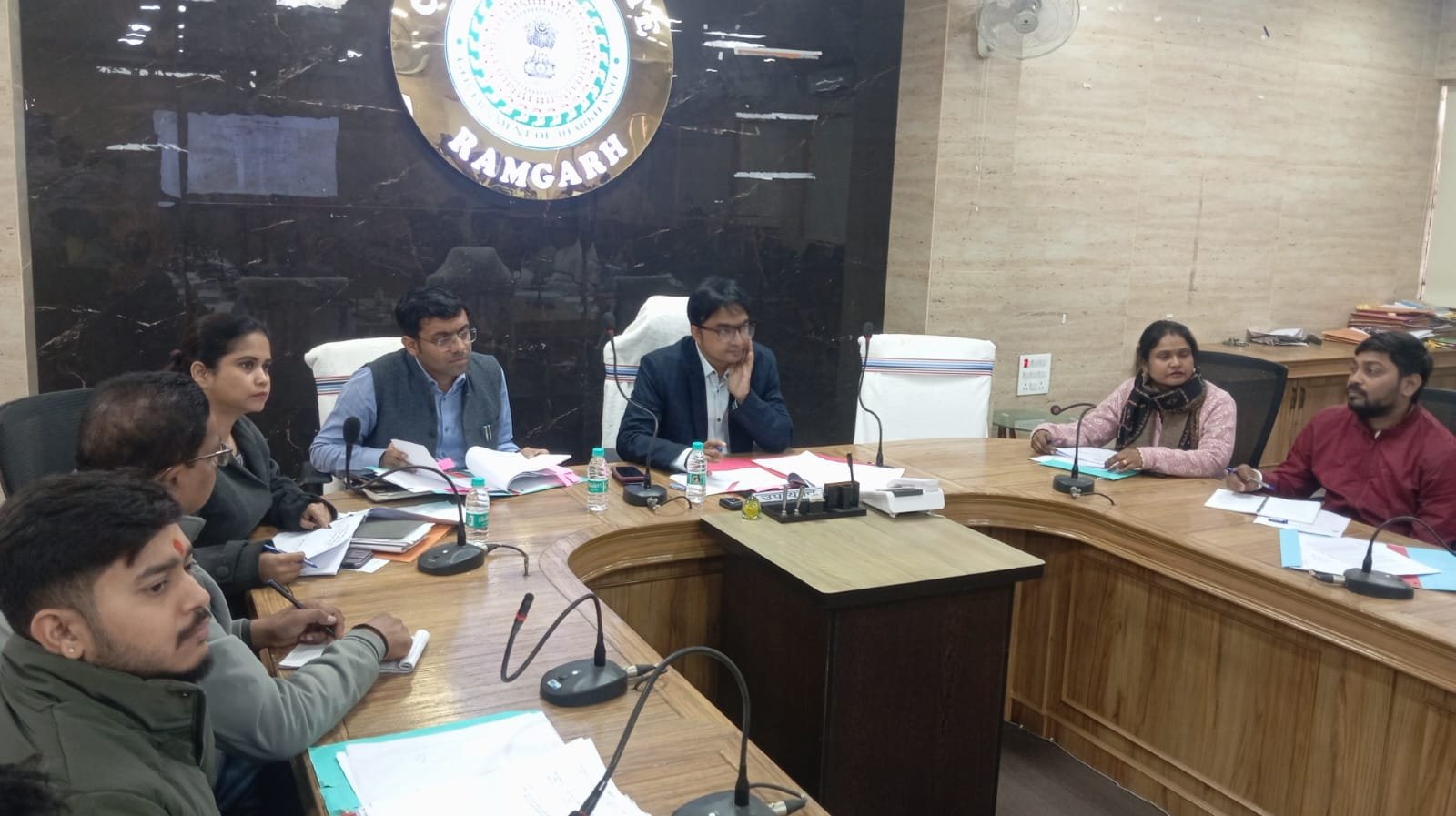 जिला पंचायती राज कार्यालय द्वारा किए जा रहे कार्यों की उपायुक्त ने की समीक्षा