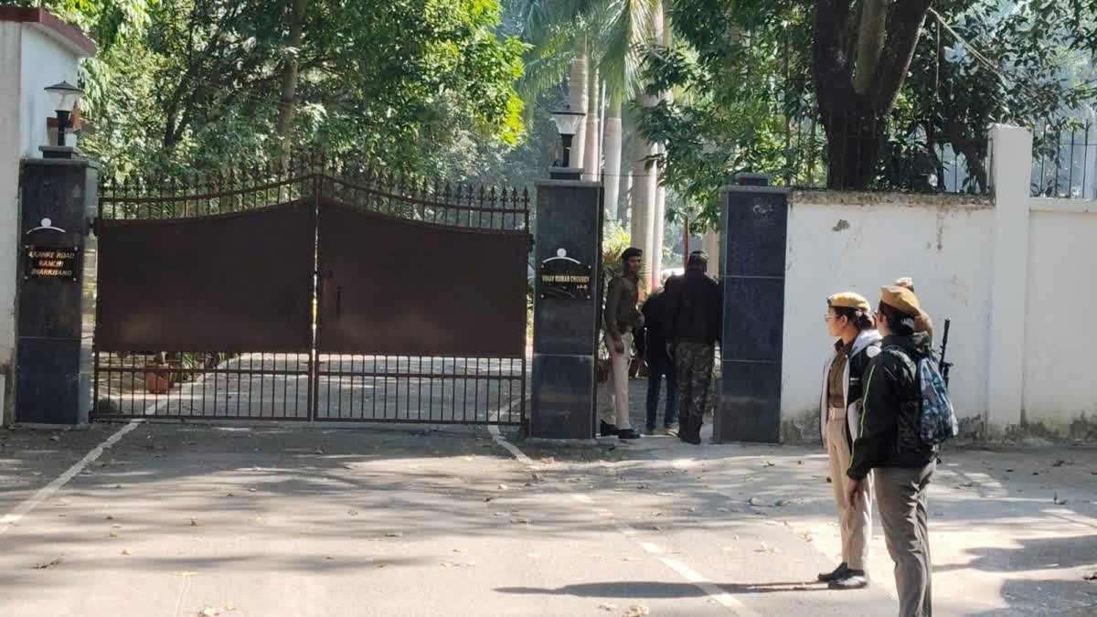 आईएएस विनय चौबे की पत्नी से फिर पूछताछ