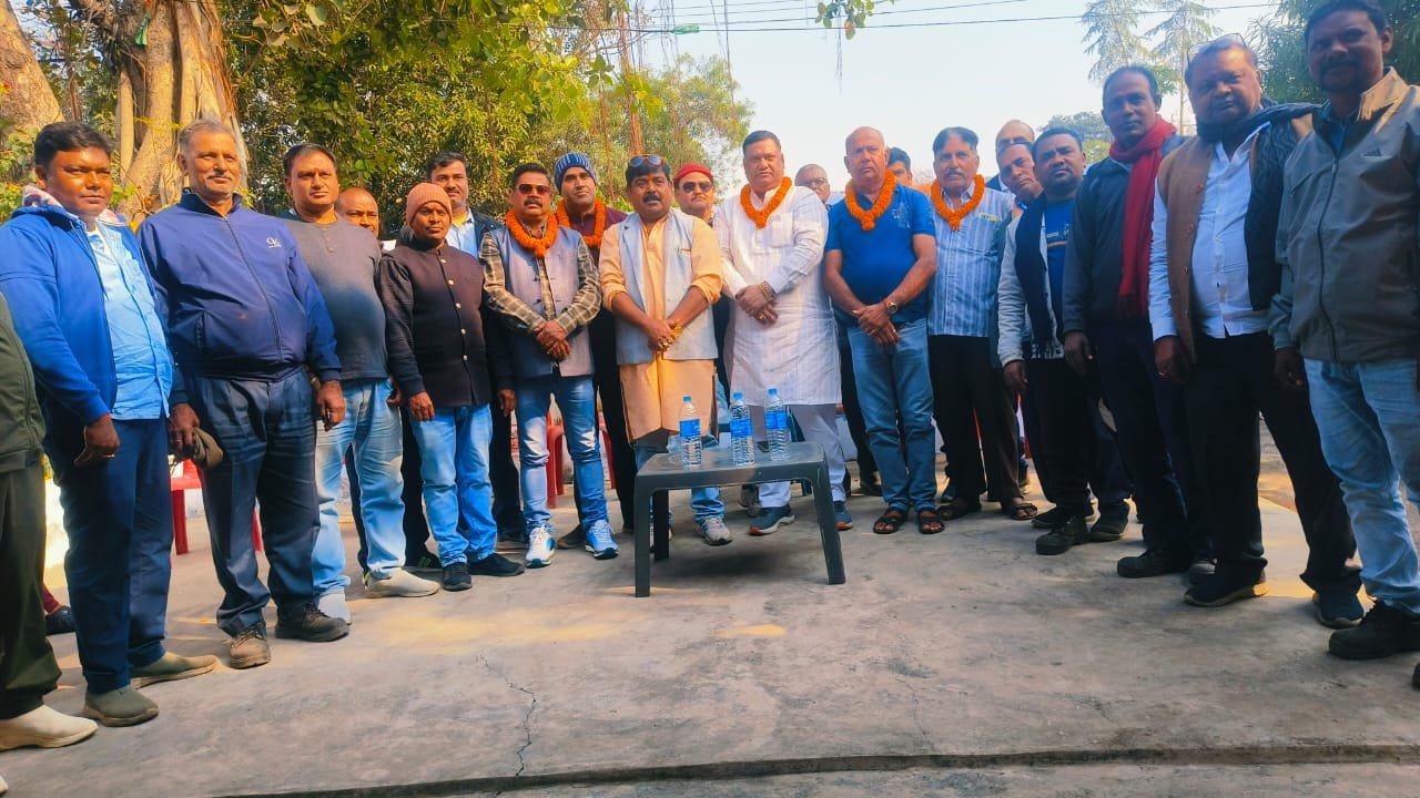 स्वास्थ्य विभाग द्वारा किए जा रहे कार्यों को लेकर उप विकास आयुक्त की अध्यक्षता में हुआ समीक्षा बैठक