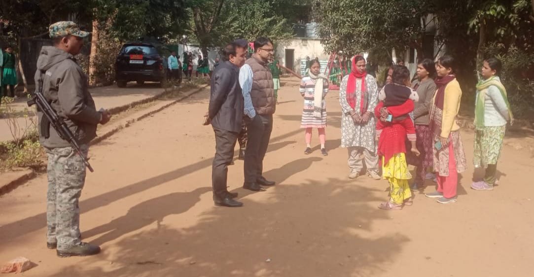 रामगढ़ जिला के पतरातू प्रखंड का उपायुक्त ने किया दौरा