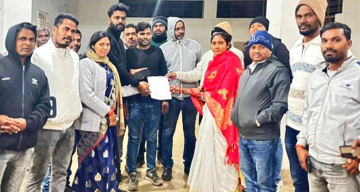 जेएलकेएम के अथक प्रयास से बिजली के करेंट से दोनों हाथ कटे मजदूर को दिलाया न्याय