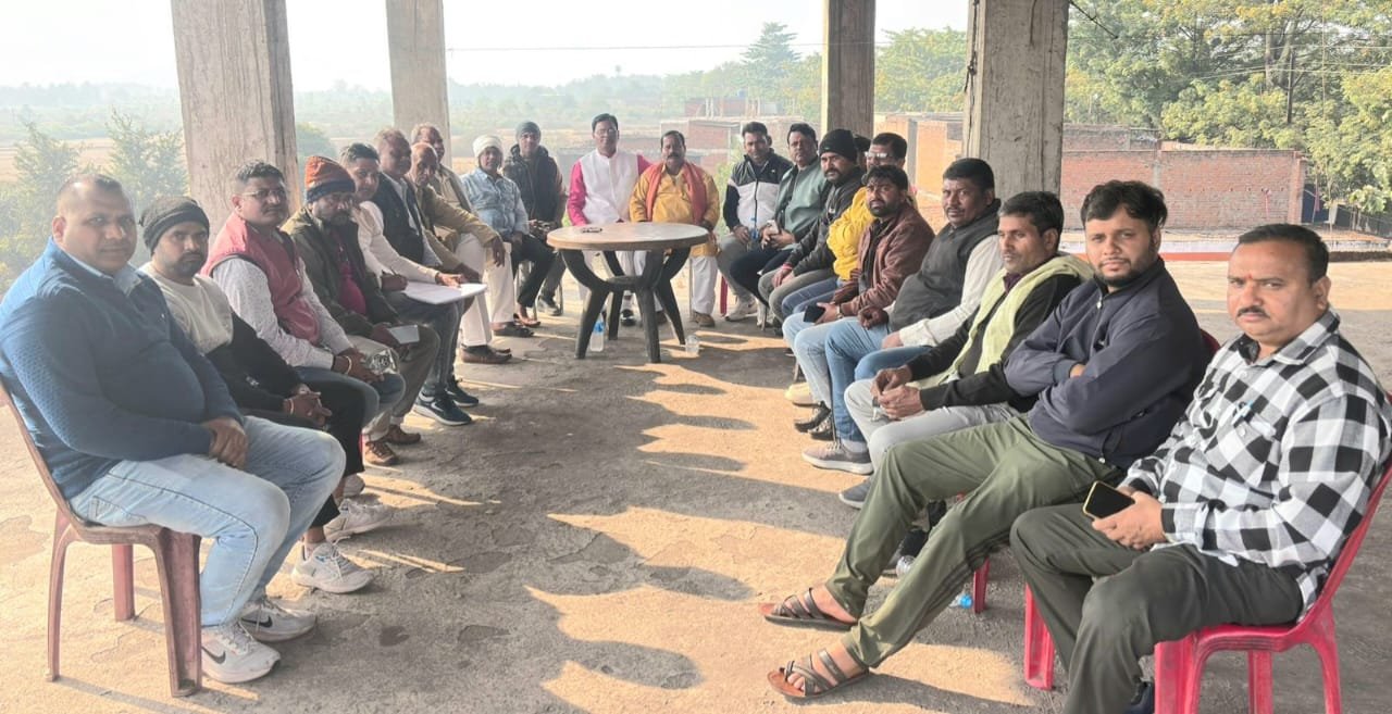 यदुवंशी परिवार की बैठक हवेली में हुई