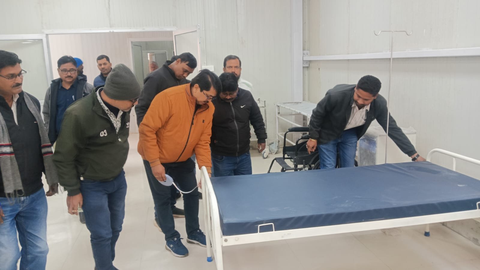 पतरातू के नवनिर्मित प्री फैब्रिकेटेड अस्पताल का किया गया हैंडओवर