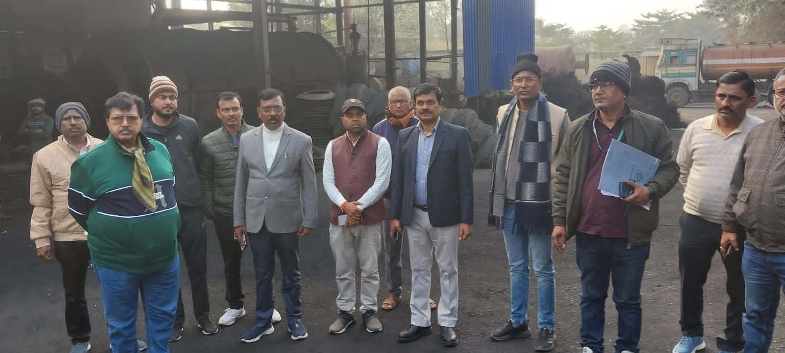 झारखंड विधानसभा के पर्यावरण एवं प्रदूषण नियंत्रण समिति ने औद्योगिक क्षेत्र पतरातू के विभिन्न फैक्टियों का किया निरीक्षण