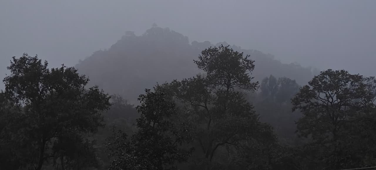 हजारीबाग में शीतलहर लहर के साथ हाड़ कपानें वाली ठंड