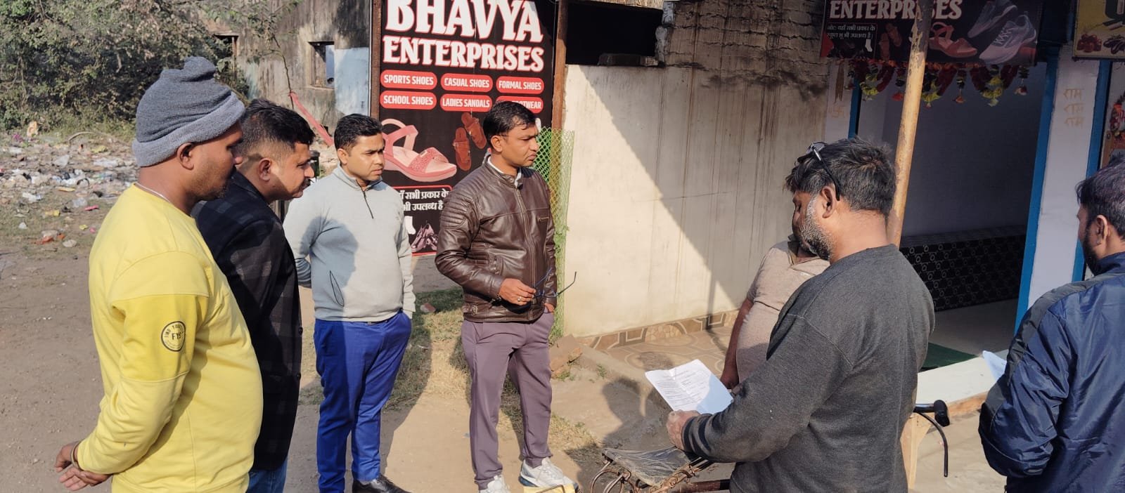 नगर परिषद रामगढ़ में होल्डिंग एवं ट्रेड लाइसेंस बकायेदारों के विरुद्ध सख्त कार्रवाई के निर्देश