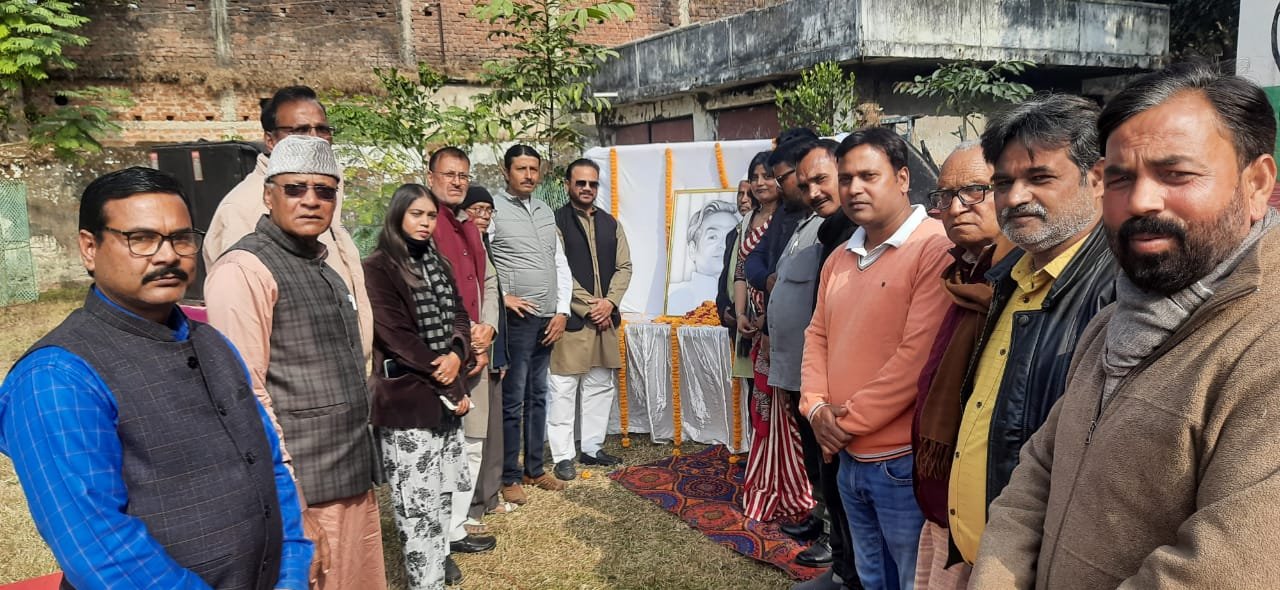 स्व. रफीक अंसारी की 13 वीं पुण्यतिथि पर फ़हिमा एकेडमी की सामाजिक पहल