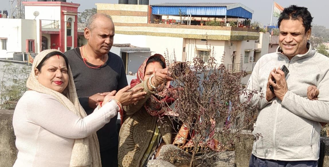 हिन्दू जागरण मंच ने किया आवाहन, हर घर लहराए केसरिया झंडा और आंगन में हो तुलसी पौधा