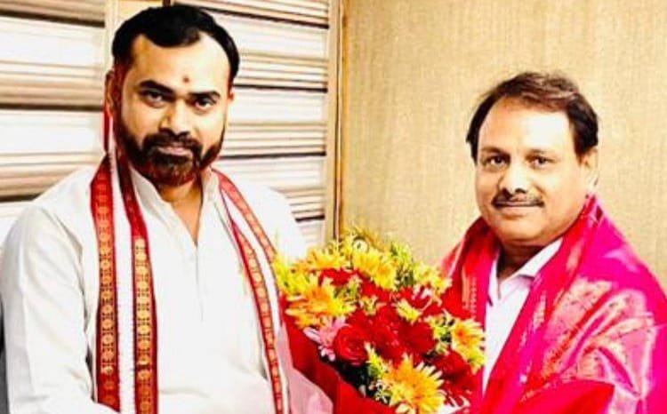 कुमार अमित ने दी बीएसएल के नवनियुक्त प्रभारी निदेशक प्रियरंजन को बधाई