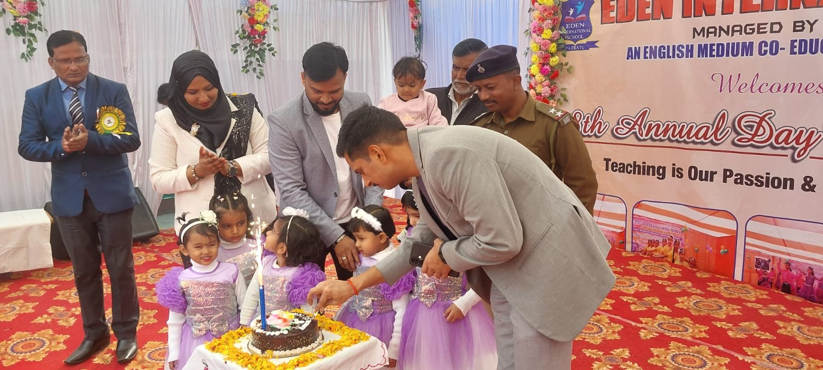 ईडन इंटरनेशनल स्कूल में 8वाँ वार्षिक उत्सव धूमधाम से संपन्न