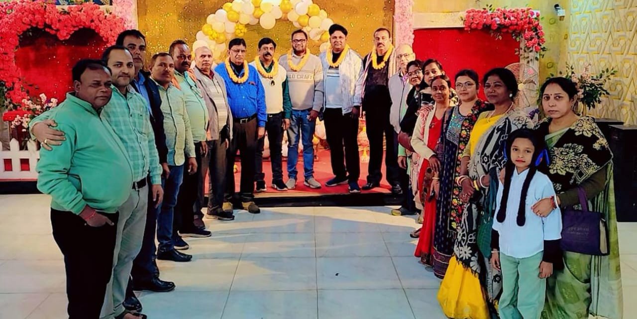 भुरकुंडा में गरीब समाजसेवी संघ की बैठक,नई कमेटी का गठन किया गया