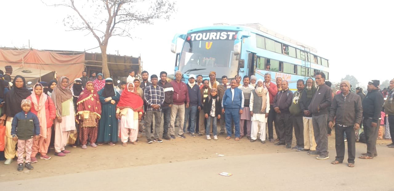 भदानीनगर से 70 जायरीनों का जत्था अजमेर शरीफ रवाना