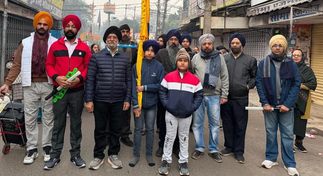 साहिब श्री गुरु गोविंद सिंह जी के प्रकाश उत्सव को लेकर दूसरे दिन निकाली गई प्रभात फेरी