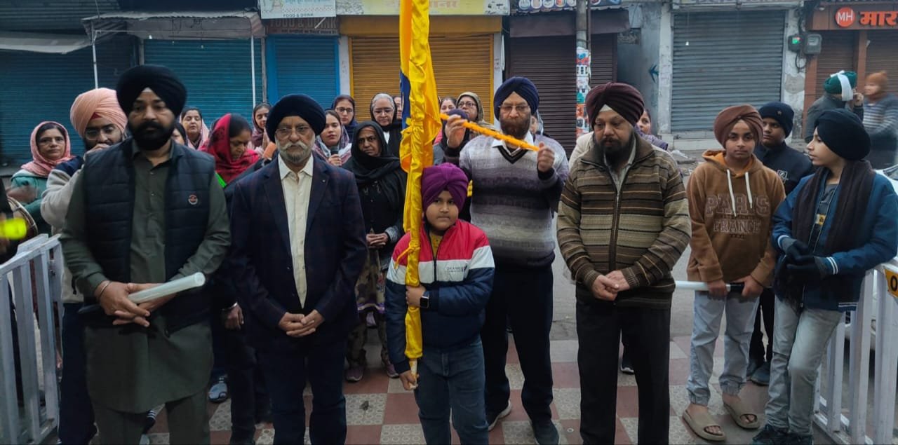 साहिब श्री गुरु गोविंद सिंह जी के प्रकाश उत्सव को लेकर पांचवे दिन निकाली गई प्रभात फेरी