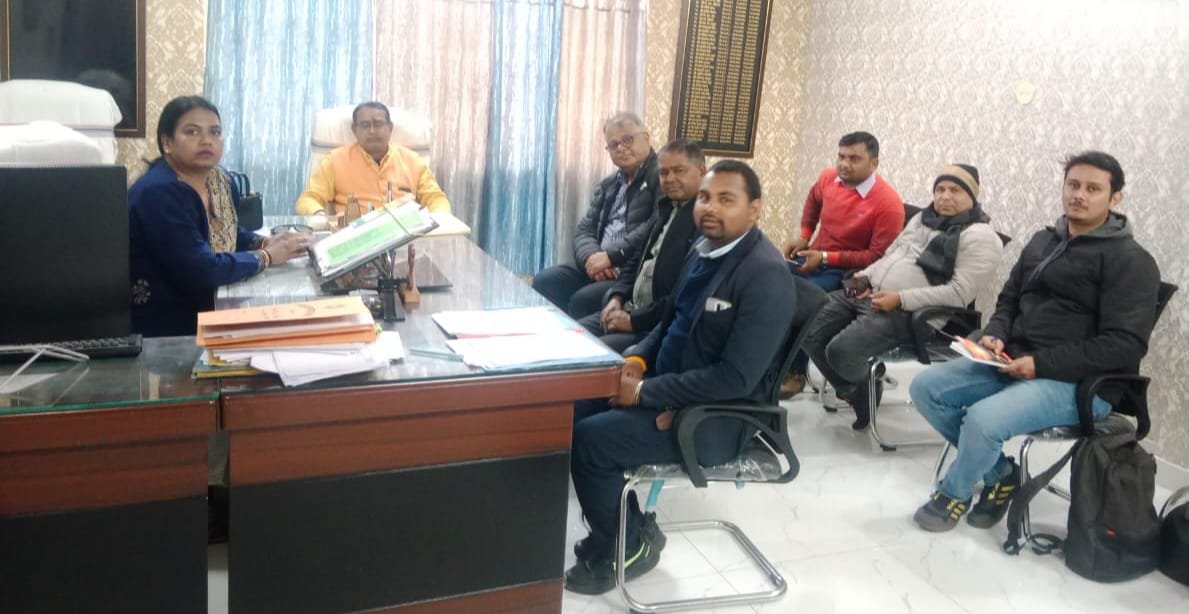 प्रखंड स्तरीय मेला को सफल बनानें को लेकर सामुदायिक स्वास्थ्य केंद्र में योजना समिति की हुई बैठक