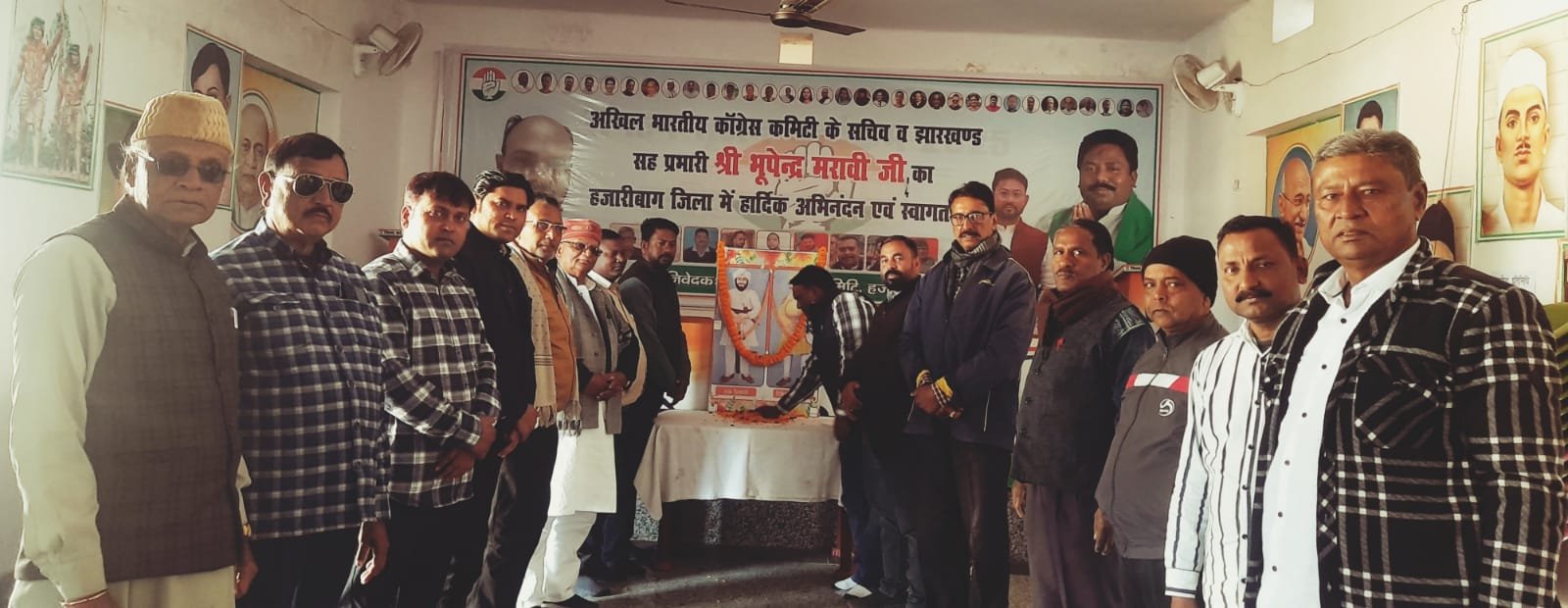 शहीद शेख भिखारी तथा शहीद टिकैत उमराव सिंह की 169 वीं शहादत दिवस पर कांग्रेसियों द्वारा दी गई श्रद्धांजलि