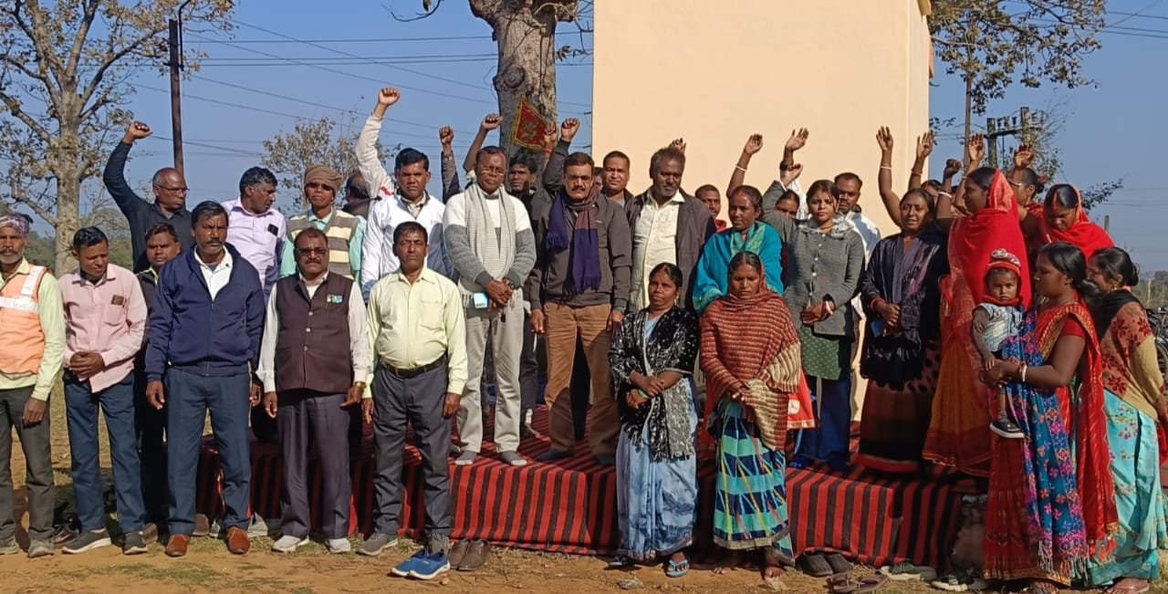 पीवीयूएनएल फुट डालो और राज करो की रणनीति अपना रही