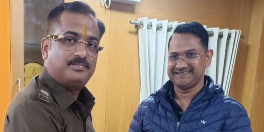 सांसद मीडिया प्रतिनिधि ने एसपी से की अस्पताल के पुलिस पिकेट की कार्यप्रणाली दुरुस्त करने की मांग की