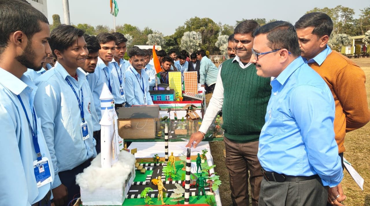 ओपी जिंदल कम्युनिटी कॉलेज पतरातु में कौशल प्रतियोगिता का हुआ आयोजन