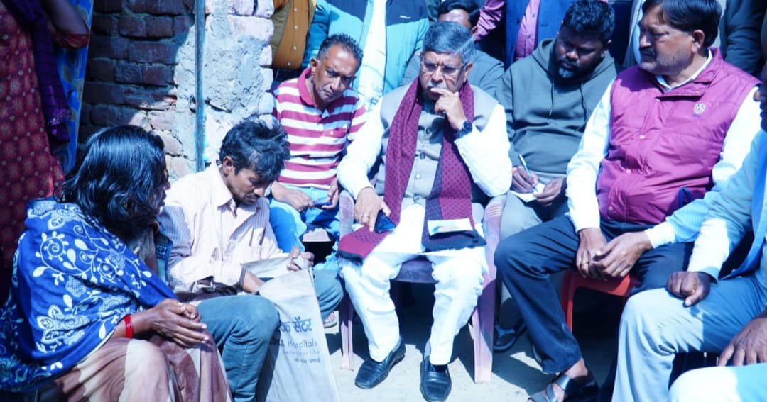 सिलदिरी में 55 दिन से लापता कन्हैया के परिजनों से मिले भाजपा प्रदेश अध्यक्ष सांसद आदित्य साहू