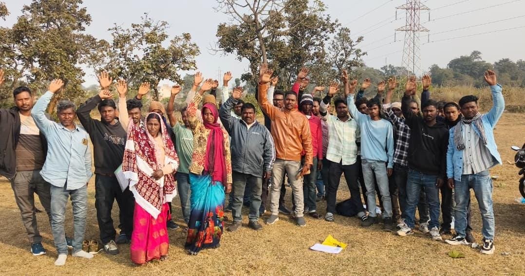 देवरिया में भूमि विवाद को लेकर रैयतों ने की बैठक