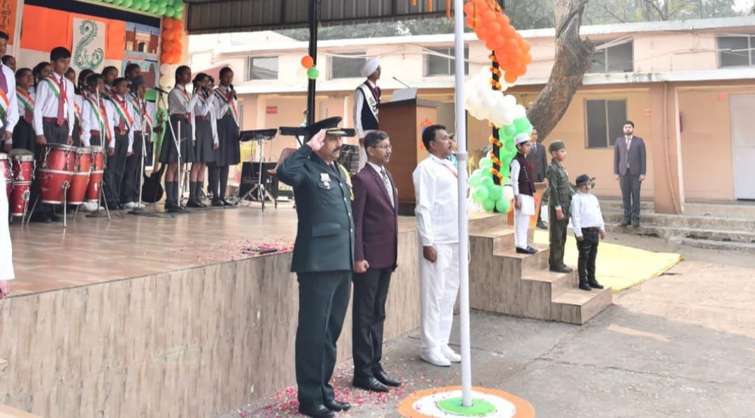 आर्मी पब्लिक स्कूल रामगढ़ में 77वां गणतंत्र दिवस हर्षोल्लास के साथ मनाया गया