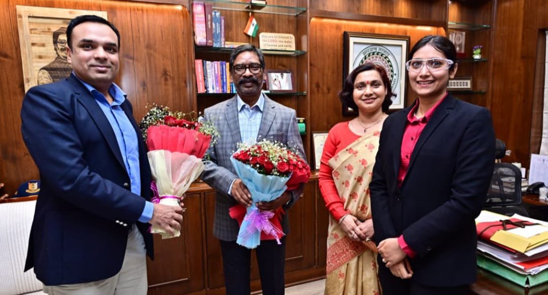 नए साल के आगमन पर कई वरीय पदाधिकारियों ने मुख्यमंत्री से की शिष्टाचार भेंट