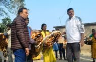 बिरहोर परिवार के बीच बांटी गई कंबल
